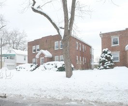 2220 Crescent Rd in Schenectady, NY - Building Photo - Building Photo