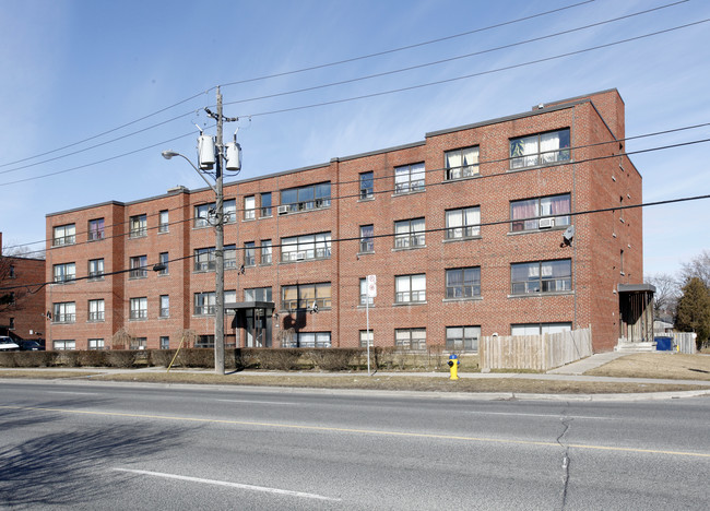 1760 Wilson Ave in Toronto, ON - Building Photo - Building Photo