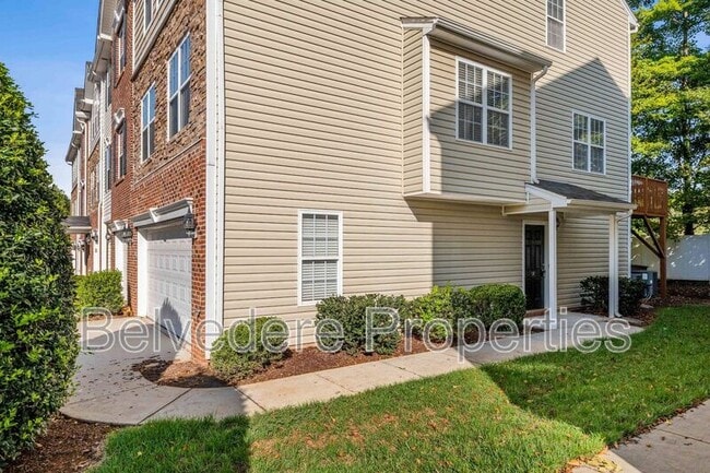 14 Dunlevy Way in Greensboro, NC - Building Photo - Building Photo