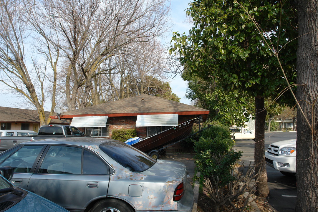 The Sands Apartments in Chico, CA - Building Photo