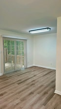 5363 Wayne St in Raleigh, NC - Foto de edificio - Building Photo