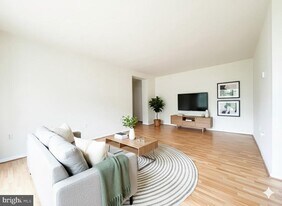 4410 Briarwood Ct N in Annandale, VA - Building Photo