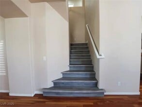 9964 Canyon Peak Dr in Las Vegas, NV - Building Photo - Building Photo