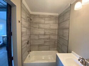 323 The Plaza in Athens, GA - Building Photo - Building Photo