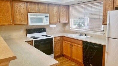 8199 Welby Rd-Unit -APT 3406 in Thornton, CO - Foto de edificio - Building Photo