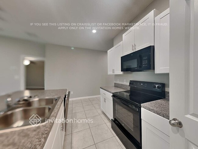 1873 Crinkle Leaf Ct in Ruskin, FL - Building Photo - Building Photo