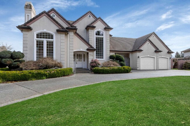property at 4021 Patrick Ct SE