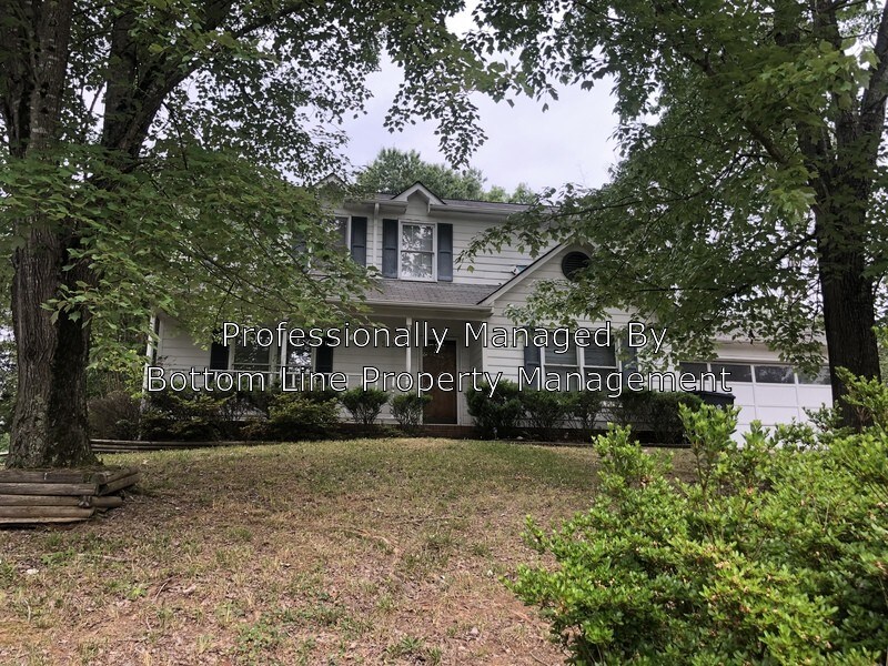 2421 Haybrook Ln in Charlotte, NC - Building Photo