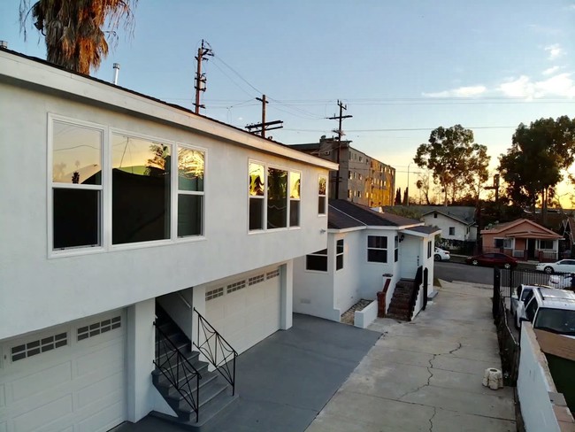 3Unit Silver Lake in Los Angeles, CA - Building Photo - Other