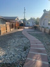 578 N Acacia Ave in Reedley, CA - Building Photo - Building Photo