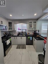 117 Markwood Dr in Kitchener, ON - Building Photo - Building Photo