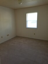 806 Demaret Dr in Columbia, MO - Building Photo - Building Photo