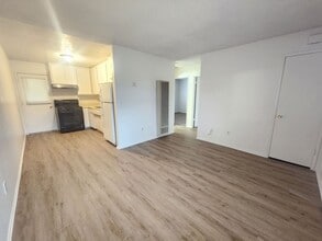 74016 Maricopa Dr in Twentynine Palms, CA - Building Photo - Building Photo