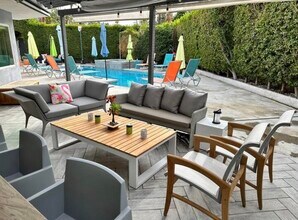 1375 S Calle Rolph in Palm Springs, CA - Building Photo - Building Photo