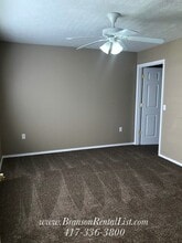 110 Humanity Ln in Branson, MO - Building Photo - Building Photo