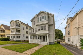279 Linwood St in New Britain, CT - Building Photo - Building Photo