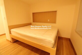 115 Mt Auburn St, Unit 13 in Cambridge, MA - Foto de edificio - Building Photo