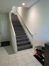 341 Magnet in Irvine, CA - Building Photo - Building Photo