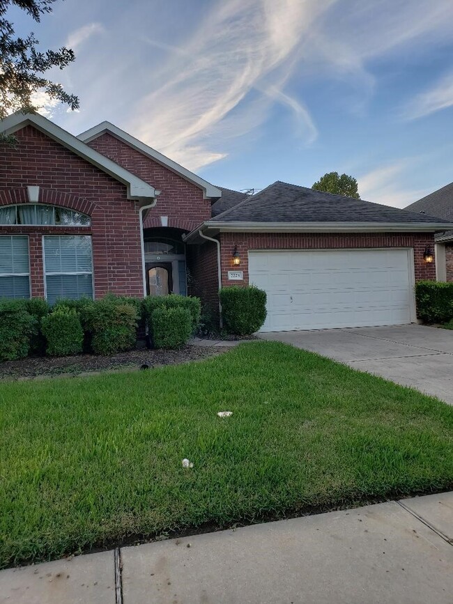 7223 April Creek Ln