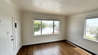 1042-1042 W Redwood St in San Diego, CA - Foto de edificio - Building Photo