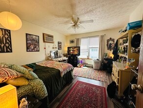 1584 E Summit St in Kent, OH - Building Photo - Building Photo