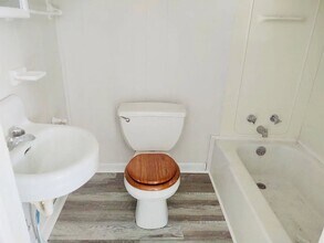 402 Lamar St in Lafayette, LA - Building Photo - Building Photo