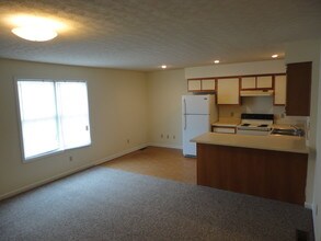 1801 Creason St, Unit #16 in Bowling Green, KY - Foto de edificio - Building Photo