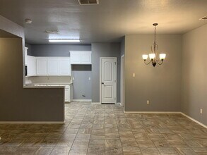 9802 Avenue W in Lubbock, TX - Building Photo - Building Photo