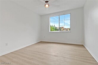 1190 Reserve Way in Naples, FL - Building Photo - Building Photo