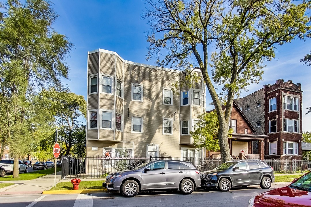 1500 E 73rd Pl in Chicago, IL - Building Photo