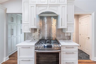 194 Melanie Ln in Woodstock, GA - Building Photo - Building Photo