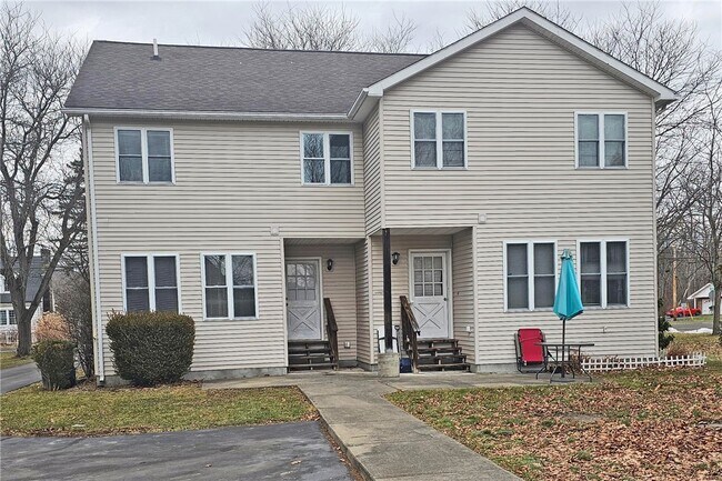 118 Main St in Big Flats, NY - Building Photo - Building Photo