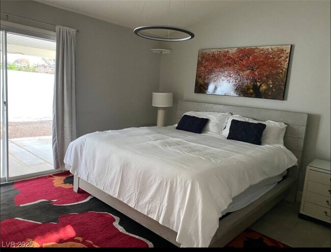 1829 Vista Pointe Ave in Henderson, NV - Building Photo - Building Photo