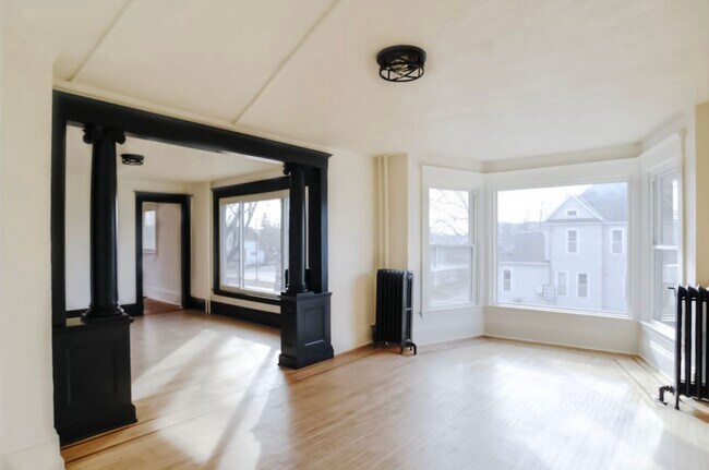 1000 24th Ave NE, Unit 2 in Minneapolis, MN - Building Photo - Building Photo