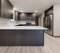 869 19th Ave SE in Minneapolis, MN - Building Photo - Building Photo