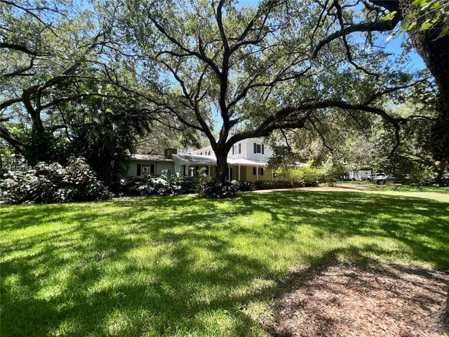 property at 6150 SW 92nd St