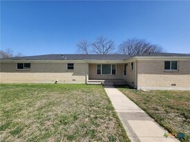 1700 Estelle Ave in Killeen, TX - Building Photo