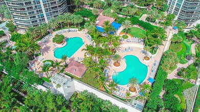 3100 N Ocean Blvd, Unit 1102 in Fort Lauderdale, FL - Foto de edificio - Building Photo