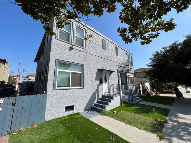 1916 Magnolia Ave in Long Beach, CA - Building Photo - Building Photo