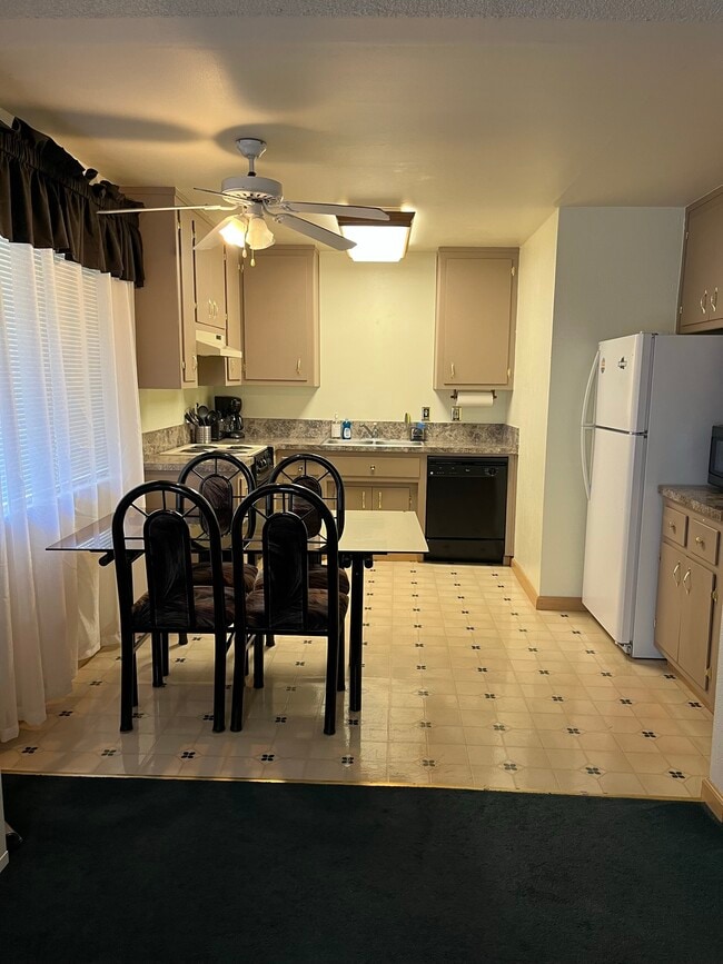 1223 Bonanza Ave