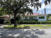 1585 SW 13th Ave in Miami, FL - Building Photo - Building Photo