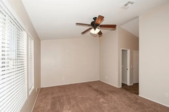 5434 Ragged Robin Ct in North Las Vegas, NV - Building Photo - Building Photo
