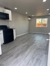 1855 D St in Merced, CA - Building Photo - Building Photo