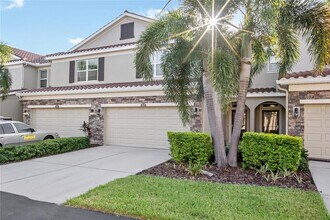 5229 5th Way N in St. Petersburg, FL - Building Photo - Building Photo