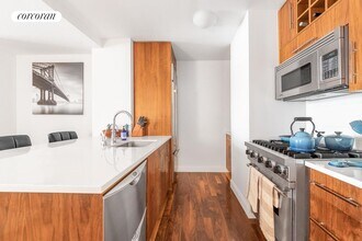 88 Greenwich St in New York, NY - Building Photo - Building Photo