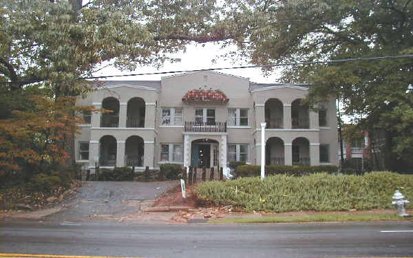 Highland Terrace in Atlanta, GA - Foto de edificio - Building Photo