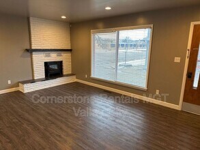 647 8th Ave SW in Valley City, ND - Building Photo - Building Photo