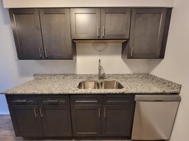 Oakwood Court Apartments