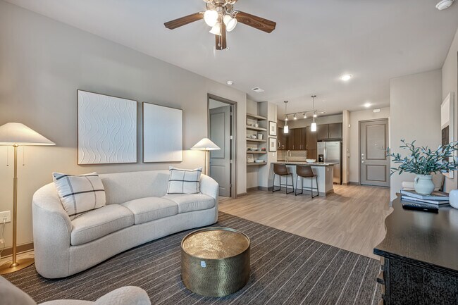 Radius West Midtown in Atlanta, GA - Foto de edificio - Building Photo