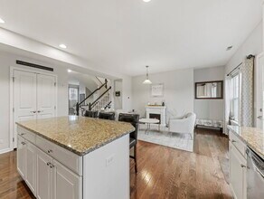 3465 Bradbury Cir in Aurora, IL - Building Photo - Building Photo